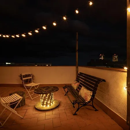 White Penthouse Apartamento Barcelona