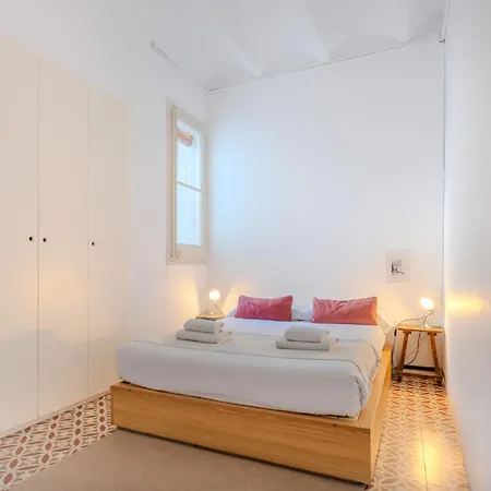 White Penthouse Apartment *