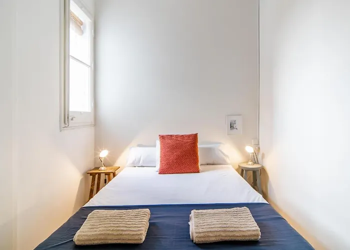 White Penthouse * برشلونة